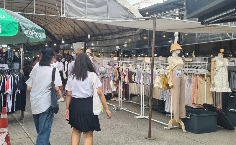 Chiang Mai University Market 