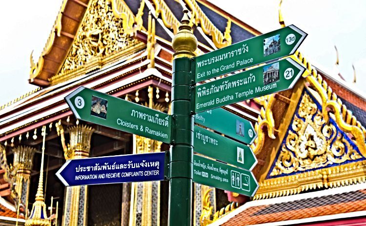 
Guidepost, Wat Phra Kaeo, Bangkok, Thailand