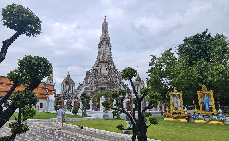 tourist boat chao phraya