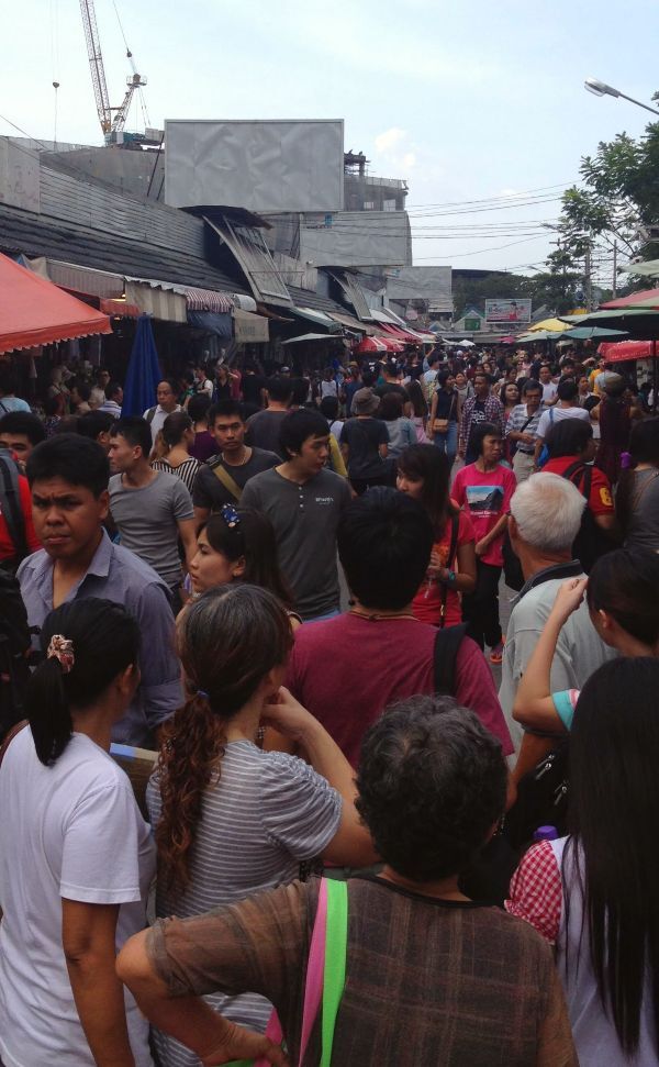 Chatuchak Weekend Market crowds