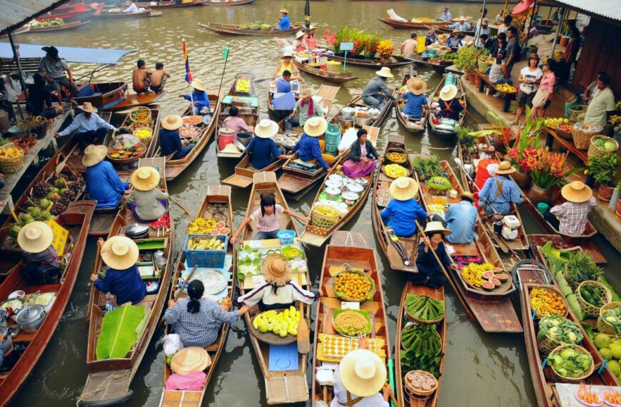 Floating Market in Bangkok
