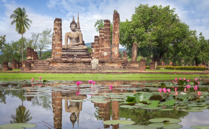 A visit to Sukhothai Thailand in March is an excellent way to learn more about Thai history.