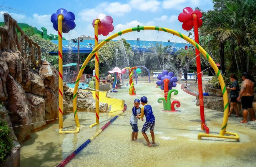 Bangkok Kids at Water park