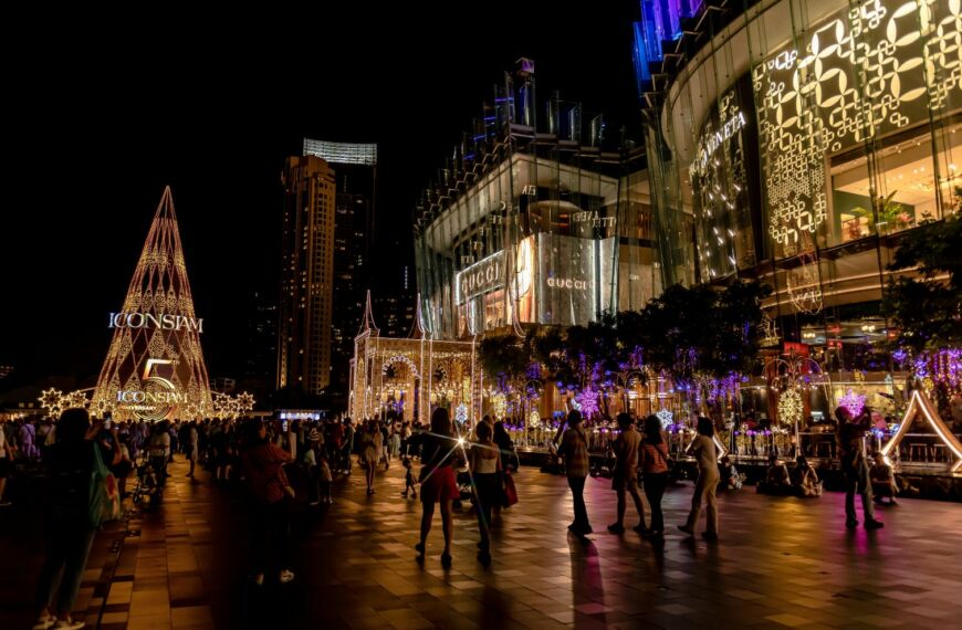 icon Siam Mall in Thailand at Christmas