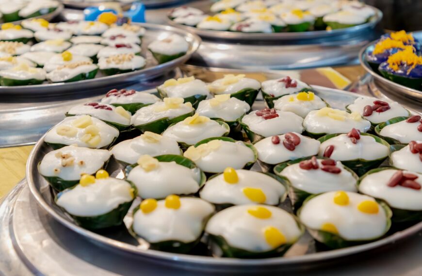 Thai desserts coconut