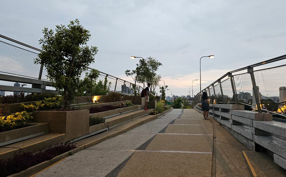 Chao Phraya skypark awaiting sunset 