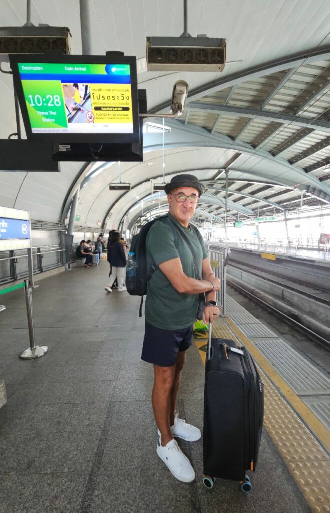 Praya Thai airport station platform