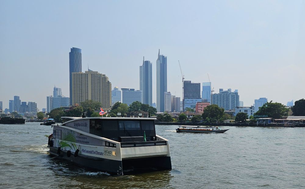 Thai Smile Electric Boat
