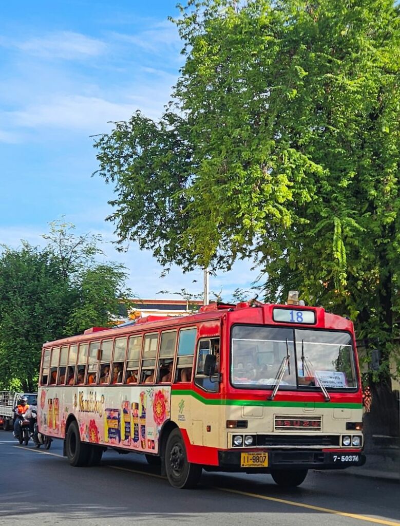 A red "fan" bus in Bangkoks Old quarter