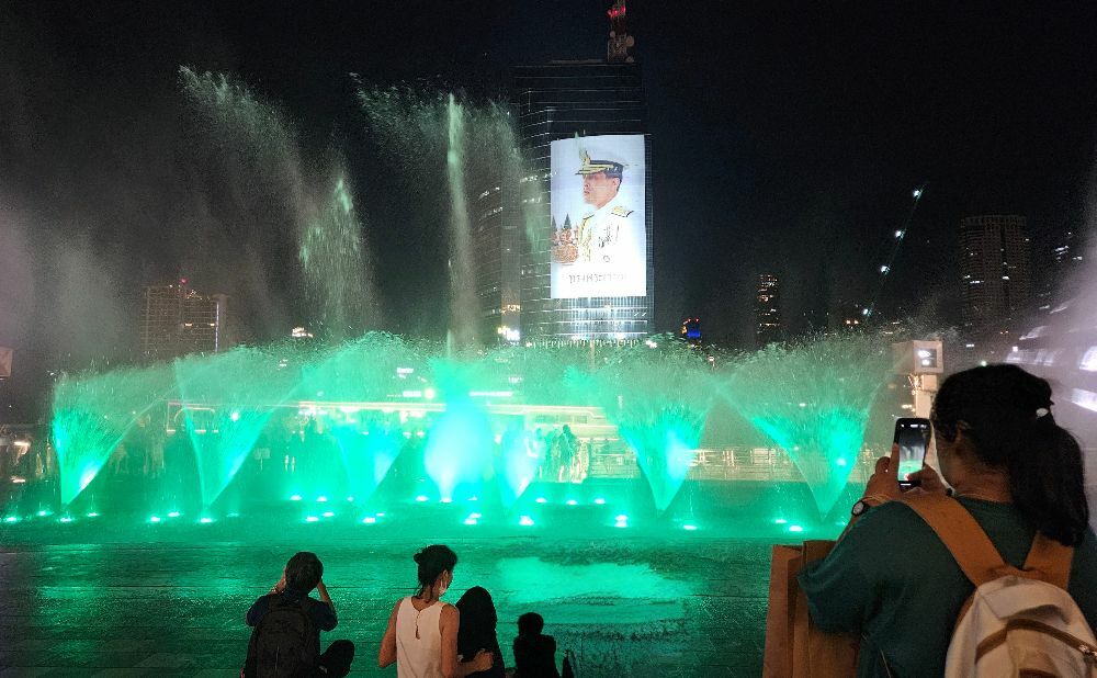 ICONSIAM Fountain light show