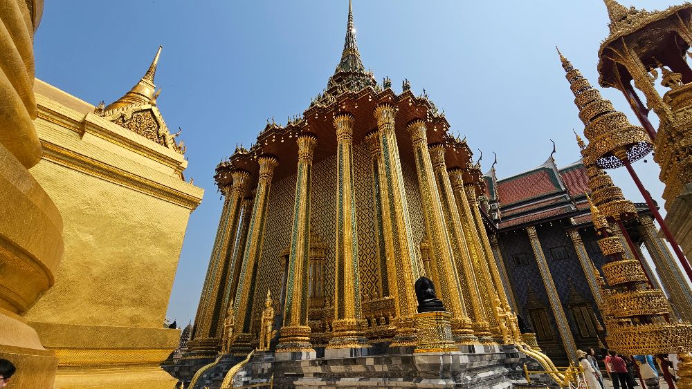 Grand Palace -golden temple 
