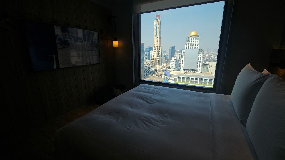 Moxy Bangkok Queen room view